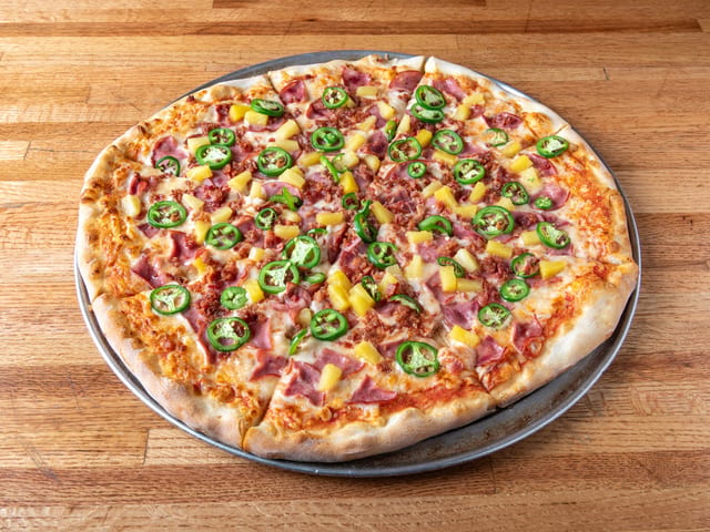 18" Spicy Hawaiian Pizza.