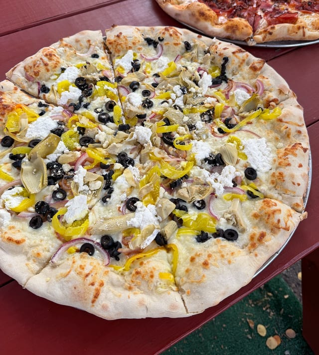 18" Mediterranean Pizza.